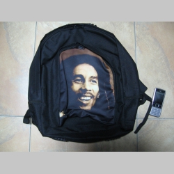 Bob Marley ruksak čierny, 100% polyester. Rozmery: Výška 42 cm, šírka 34 cm, hĺbka až 22 cm pri plnom obsahu